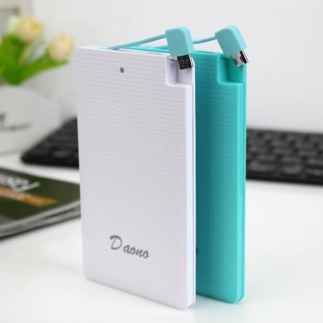 Slim card Power Bank 5600mAh USB External Battery Mobile Backup powerbank for universal Charger iPhone 6s and Samsung xiaomi
