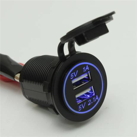 New Arrvial DC 12-32V Waterproof Universal Car Charger Vehicle Dual USB Charger 2 Port Power Socket 5V 2.1A/1A High Quality