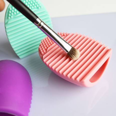 1Pcs Hot Sale 5 Colors Brushegg Clean Makeup Washing Brushes Silica Glove Scrubber Board Cosmetic Clean Tools for Make Up Brush