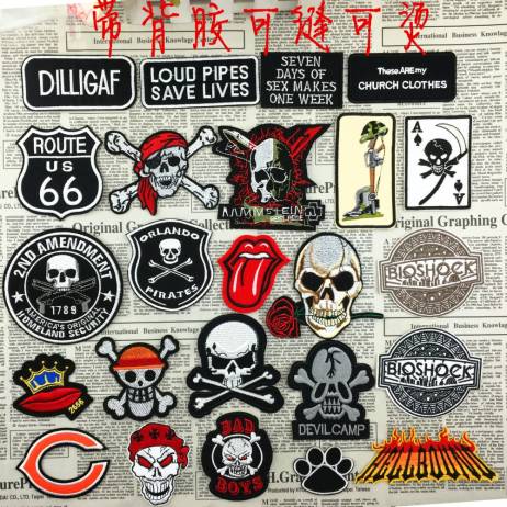 Newest 1 PCS Delicate Cartoon Embroideried Patch badge Hot For DIY Cloth Patches Felt Fashion Embroidery Logo Stick On Label