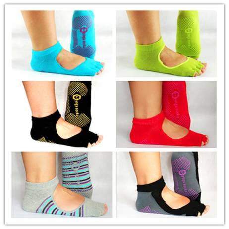 Hot selling Men and Women Professional Yoga Socks Five Fingers Antiskid Backless Five Toe Socks Yoga Sports Socks Fitness