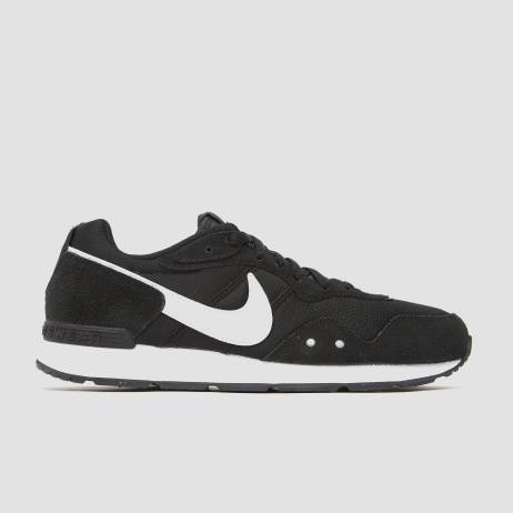 nike-venture-runner-sneakers-zwart-wit-heren(6499)