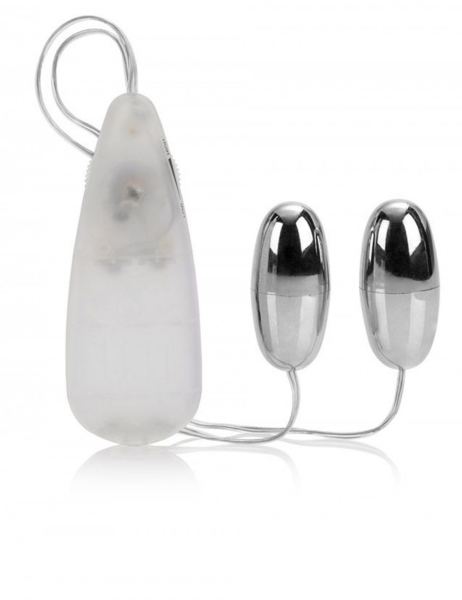 christine-le-duc-vibrerende-bullets-(1499)