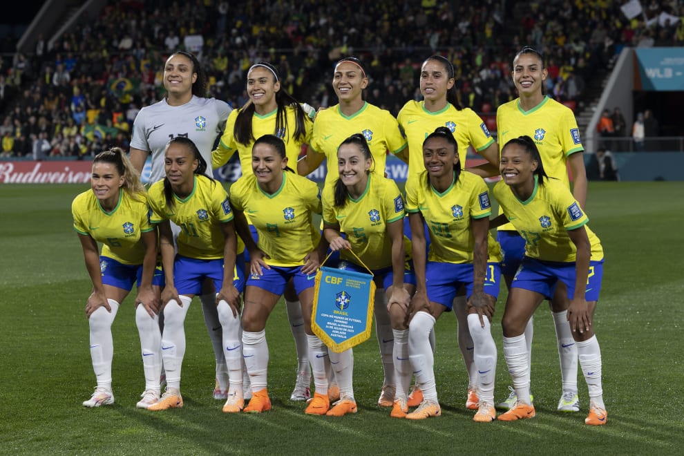 Brasil estreia com vitória na Copa: há motivos para o futebol