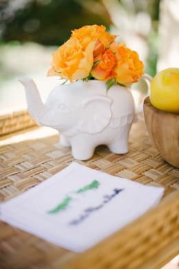 Teapots used as holder teapots as a holder