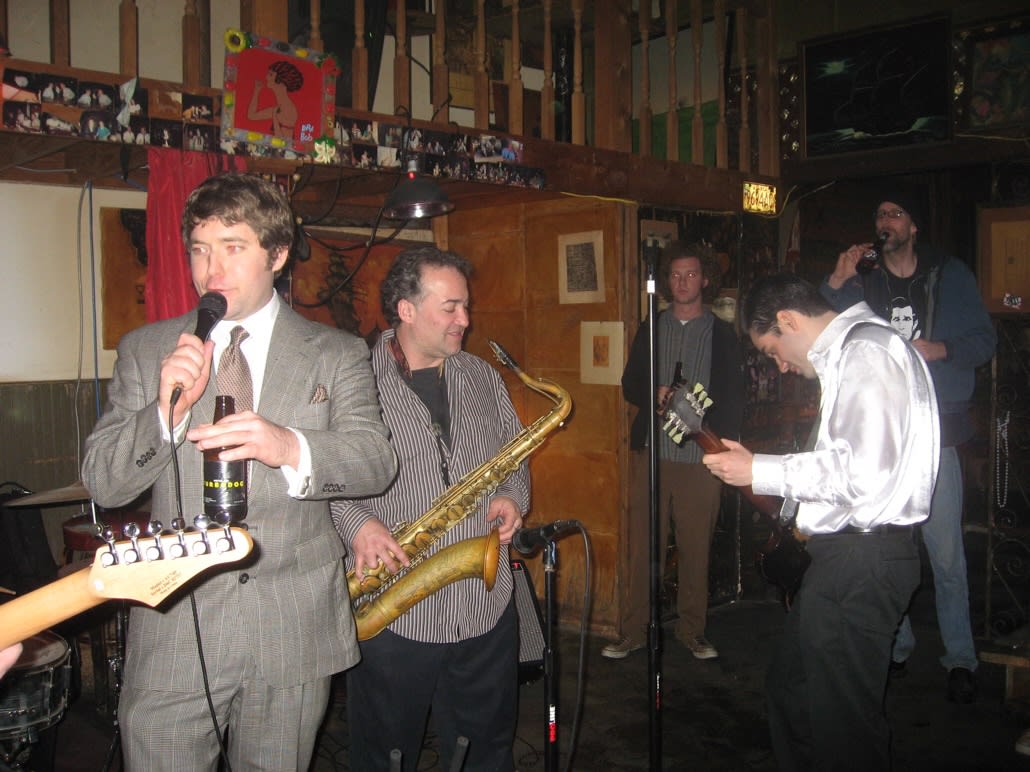 Doug DeRienzo with Jimmy and The Wolfpack setting up at Saturn Bar. January 21, 2008.