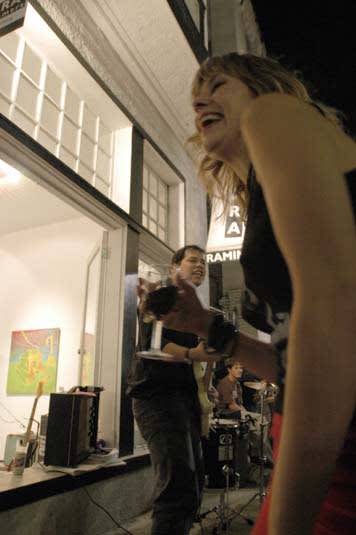 All-Night Movers played at Jonathan Ferrara Gallery on Carondelet Street, October 9, 2002. All-Night Movers played at Jonathan Ferrara Gallery on Carondelet Street, October 9, 2002.