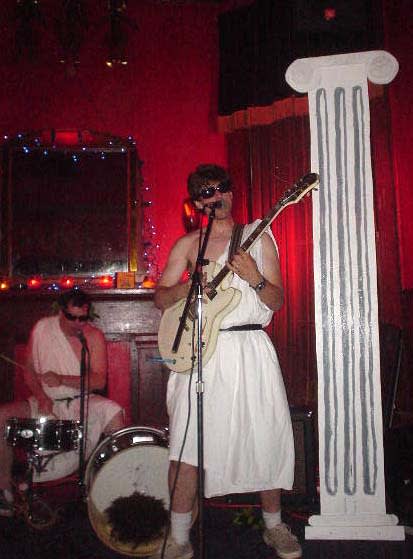 MAXIMVS! at Circle Bar, June 22, 2004. MAXIMVS! at Circle Bar, June 22, 2004.