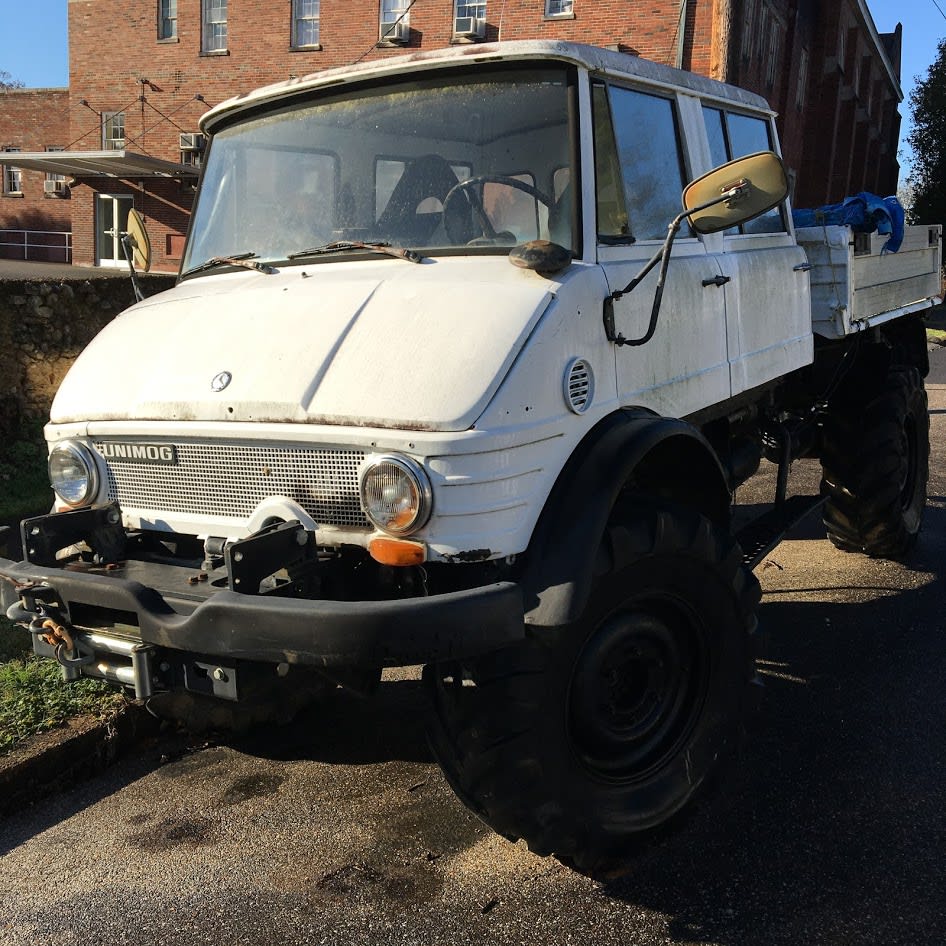 Unimog parked on Summer Street in North Chattanooga Unimog parked on Summer Street in North Chattanooga