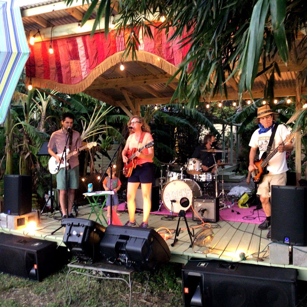 Gina Phillips and Friends at Holy Cross Music Hang Gina Phillips and Friends at Holy Cross Music Hang
