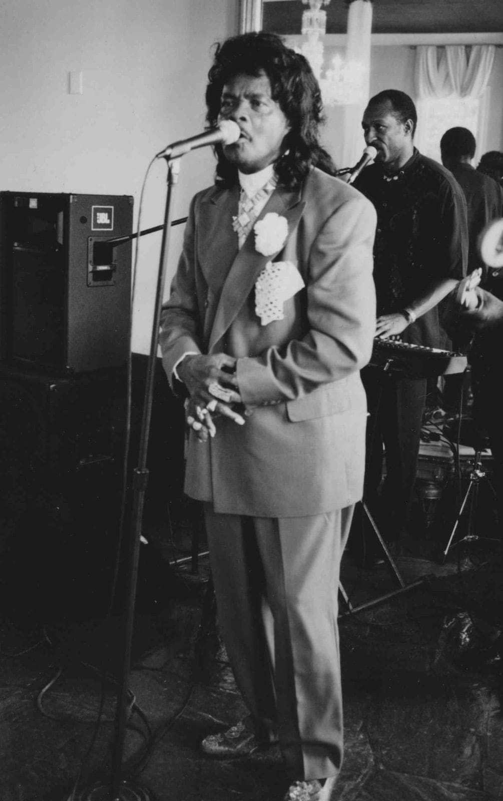 Ernie K-Doe singing at a wedding Ernie K-Doe singing at a wedding