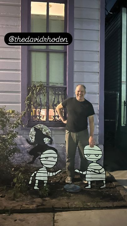 Melanie's mummuy cutouts in front of her house