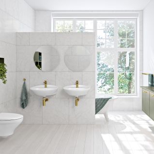 Lyst og naturligt badeværelse med Gustavsberg Epic serien