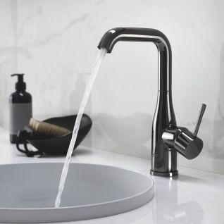 Tilfør et moderne touch til badeværelset med Grohe Essence vandhanen