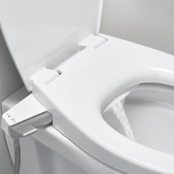 Toiletbætter med douchefunktion