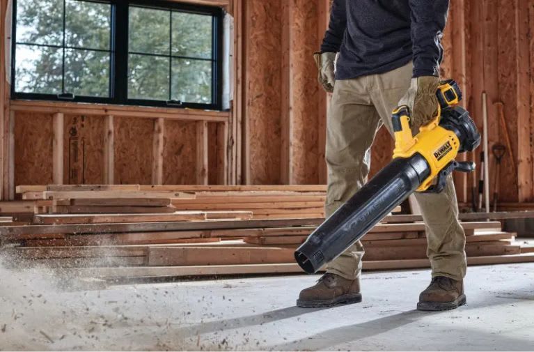 767x505-dewalt-blser