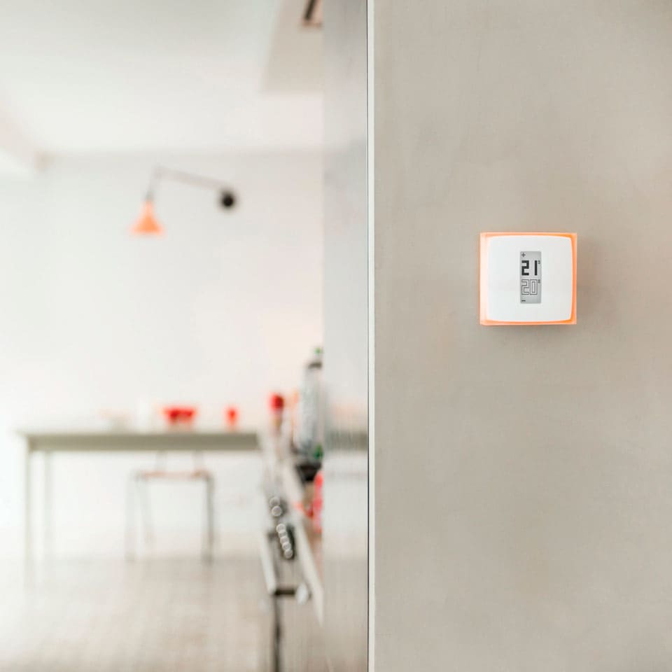 Stemmestyr varmen med Netatmo smart radiator termostat