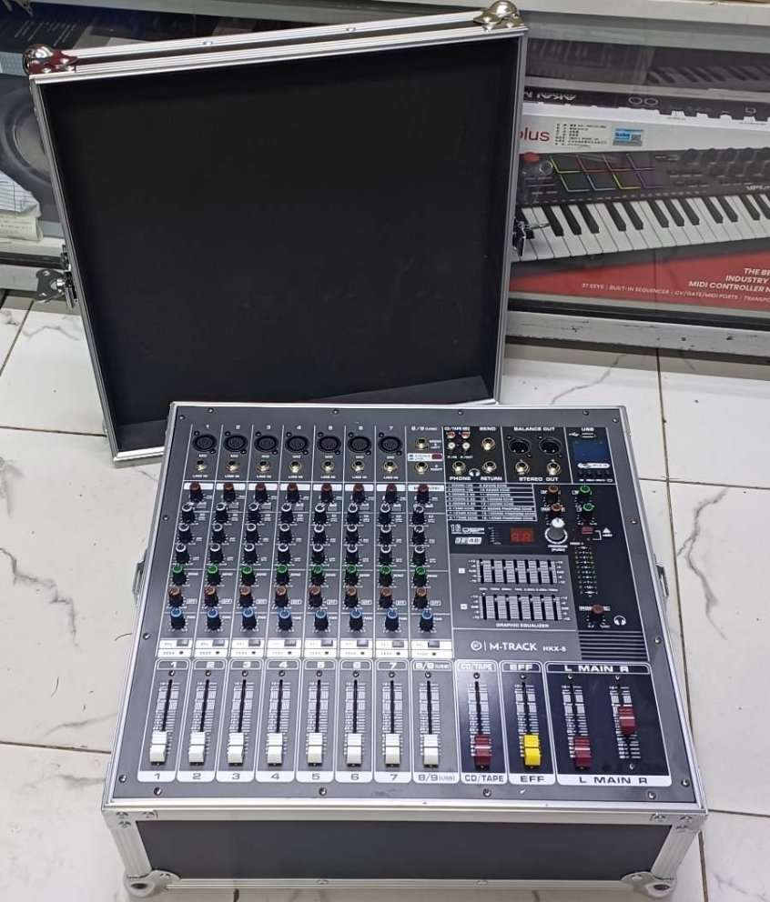 M-Track HKX-8 Powered Audio Mixer with Flight Case
