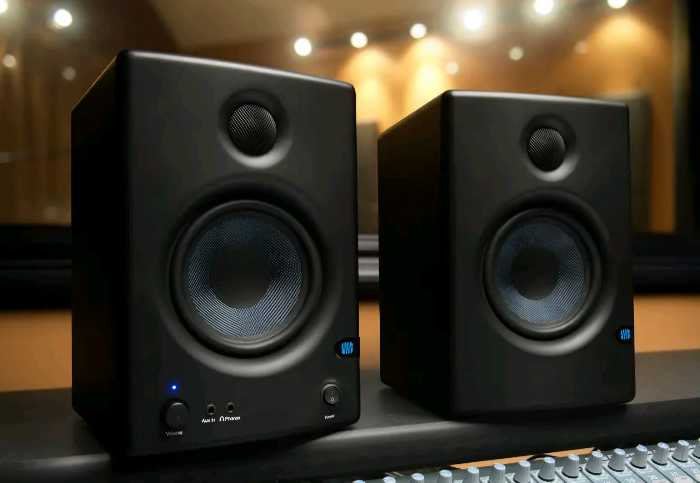 PreSonus Eris E3.5 Studio Monitors | High-Definition Desktop Speakers