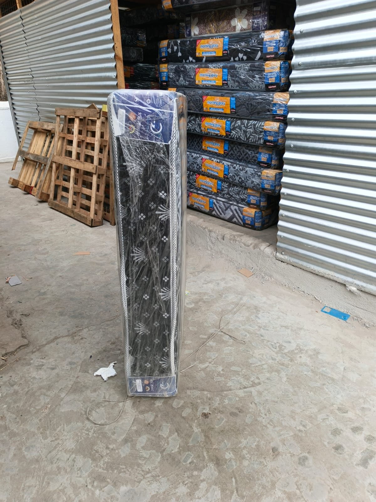 Vivo 4×6 8-inch plain mattress