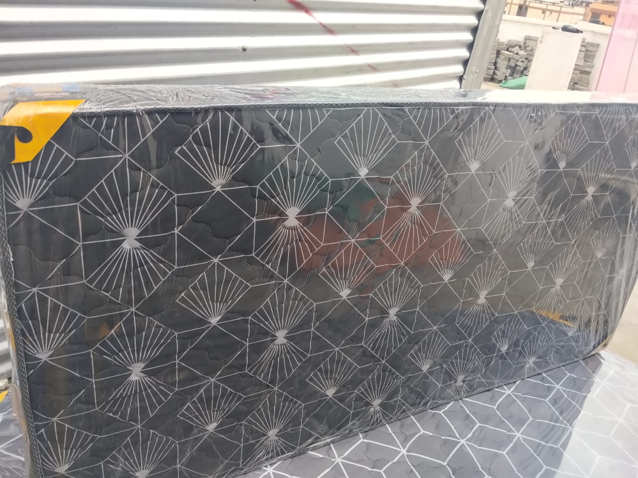 3×6 8inches Medium Density Quilted Mattress