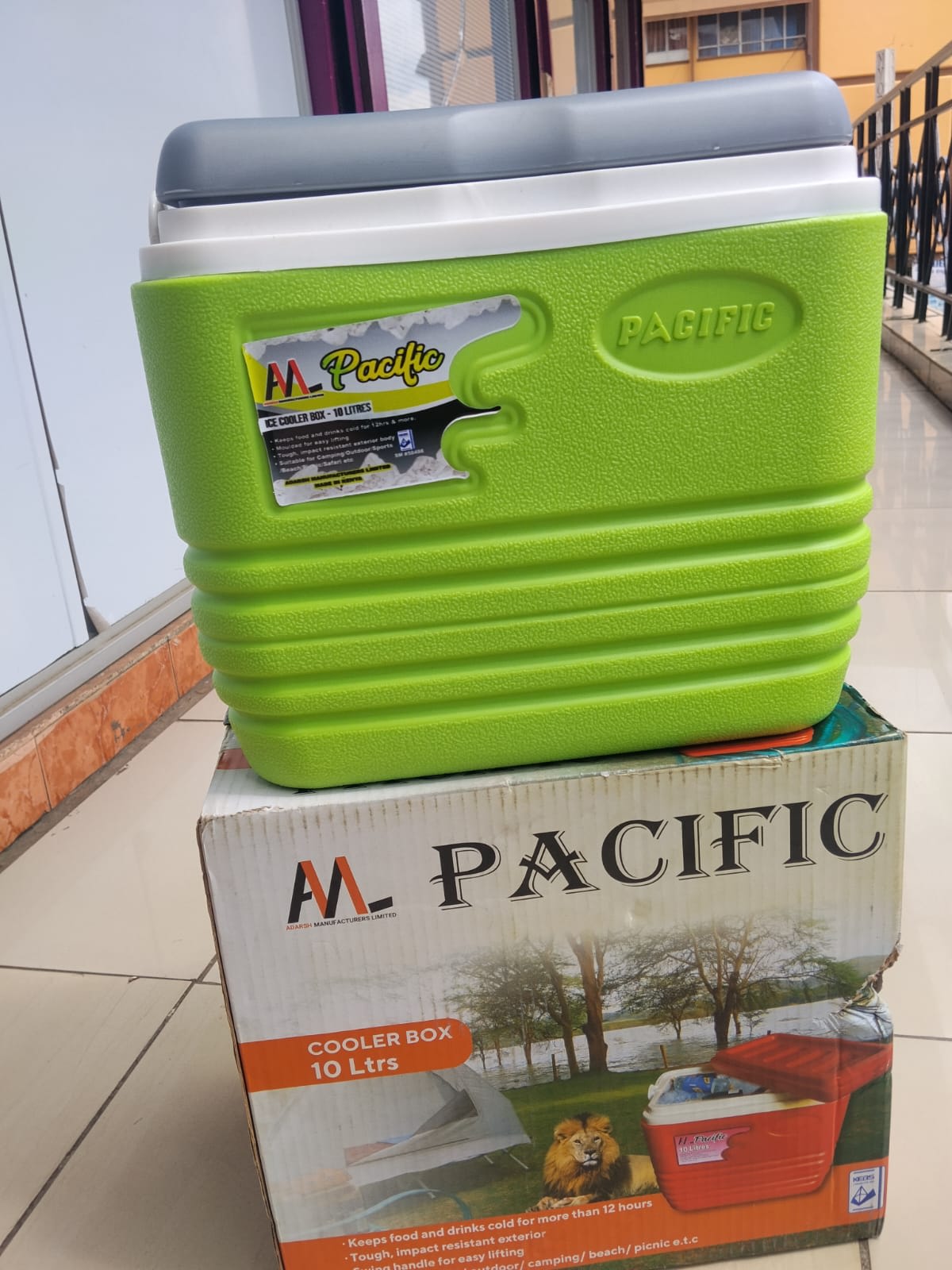 Pacific Cooler Box 10 litres