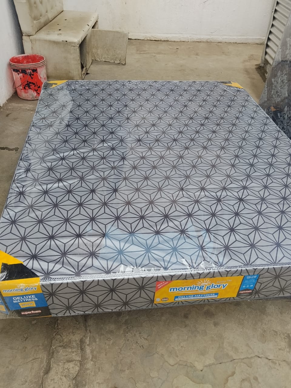 Plain 5by6 Medium Density Mattress 8inches