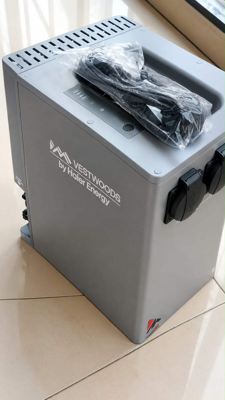 Vestwoods 2kWh Portable Power Station – Haier Energy