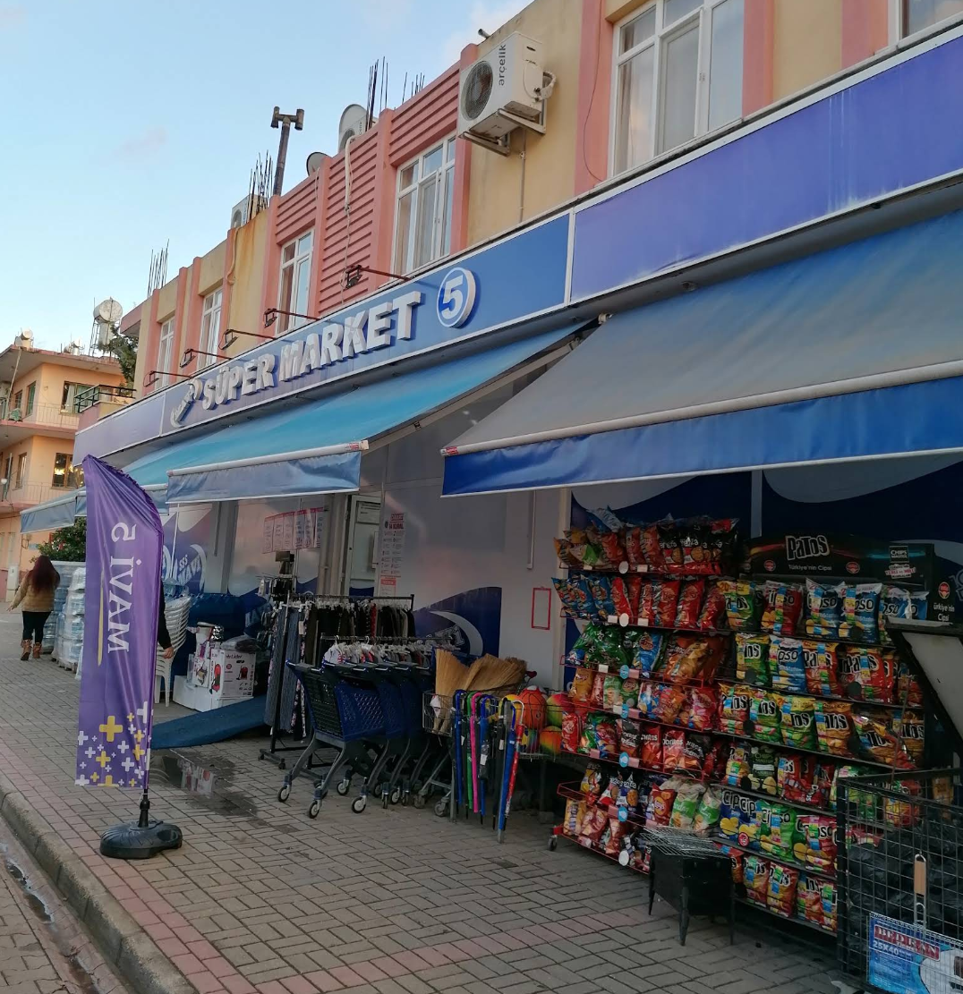 Mavi Alişveriş Merkezi — Shops in Gazipasha