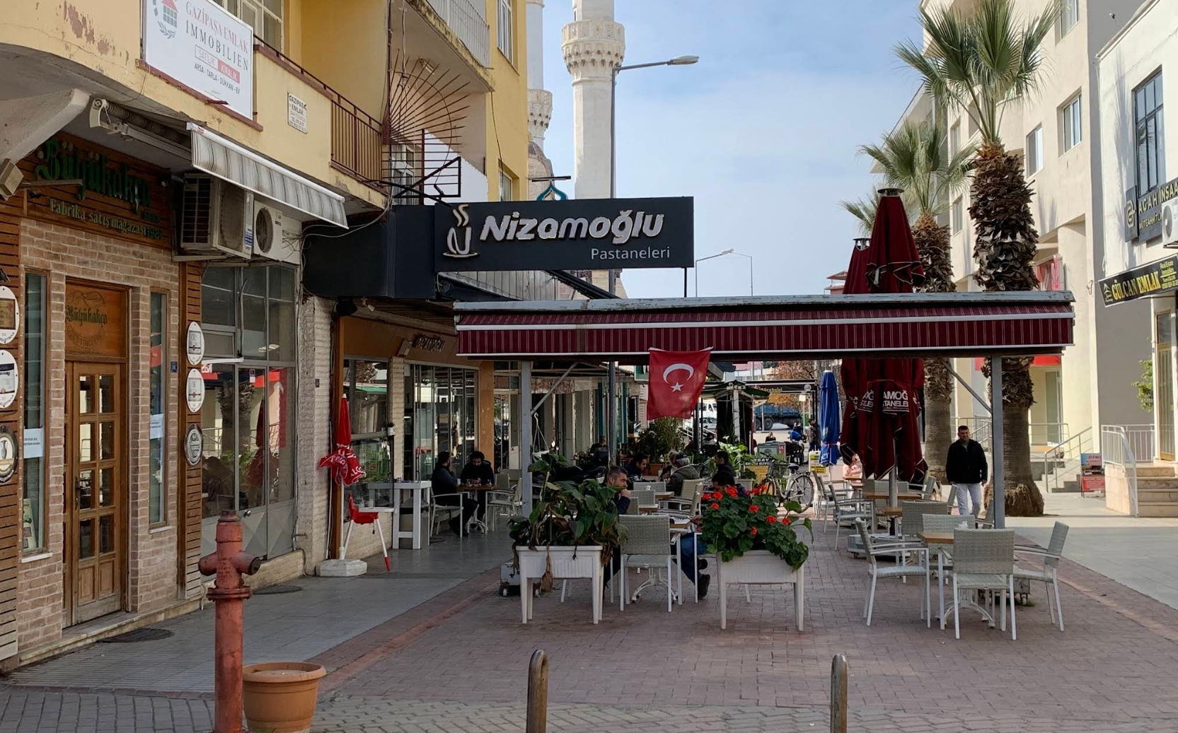 Nizamoğlu Pastanesi — Restaurants in Gazipasha