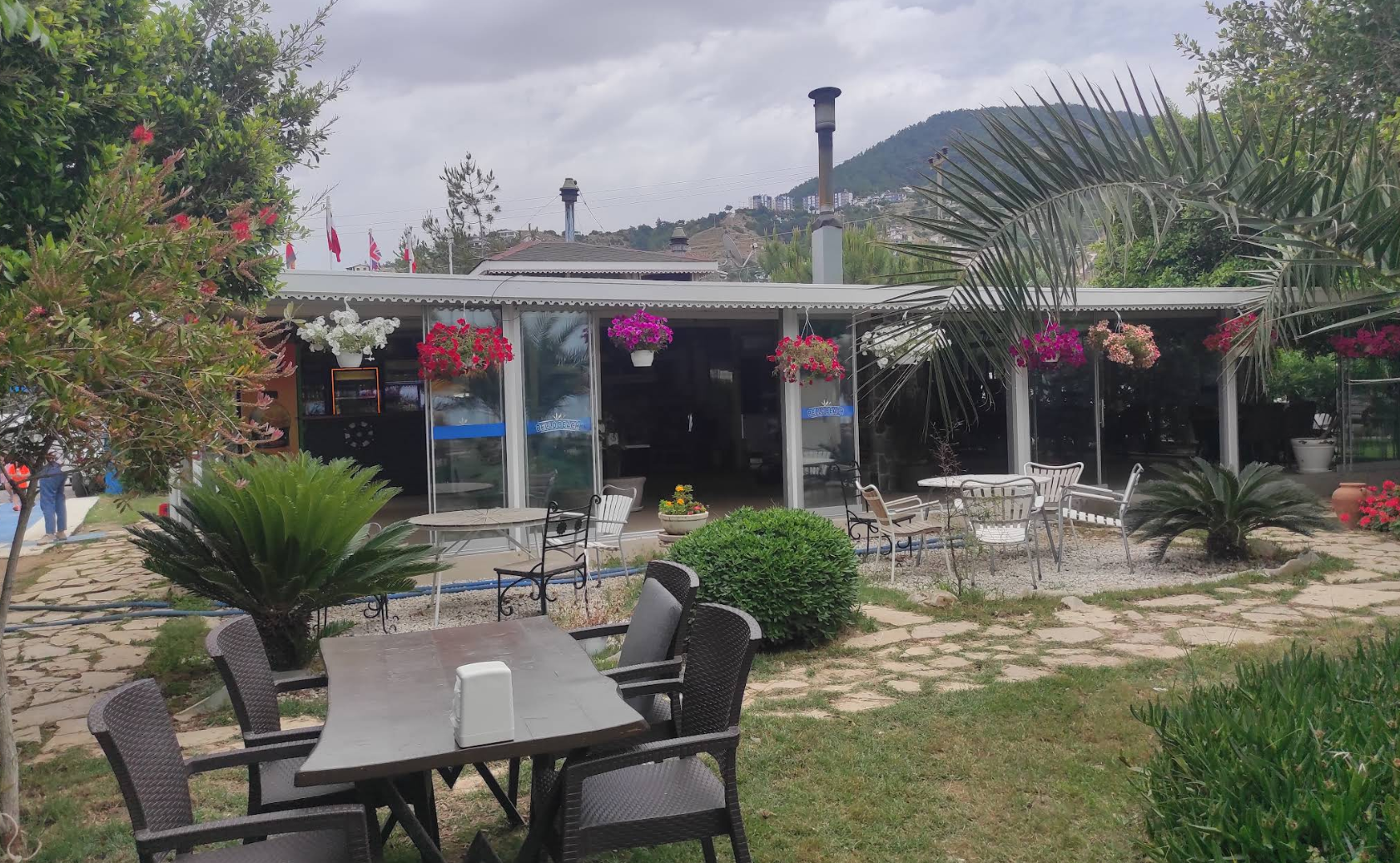 Bello Beach — Restaurants and Cafes in Gazipasha