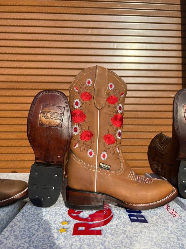 Bota Vaquera Tubo Alto Cincelado