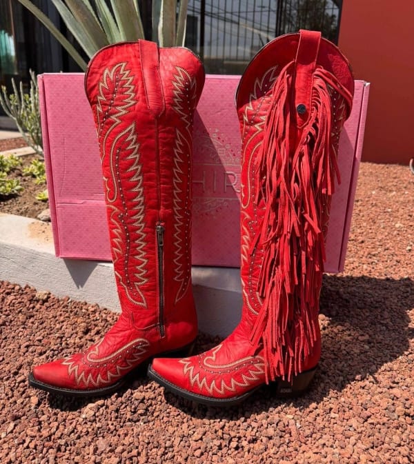 Bota Tribal Alta de Mujer