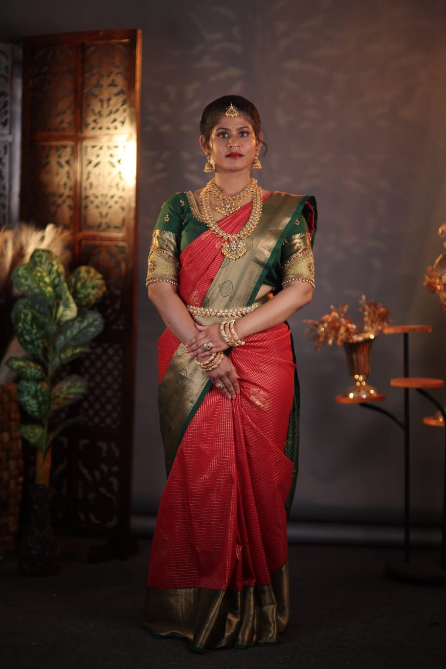 Reception makeup artist in Chennai — evening bridal glam with defined eyes for stage lighting