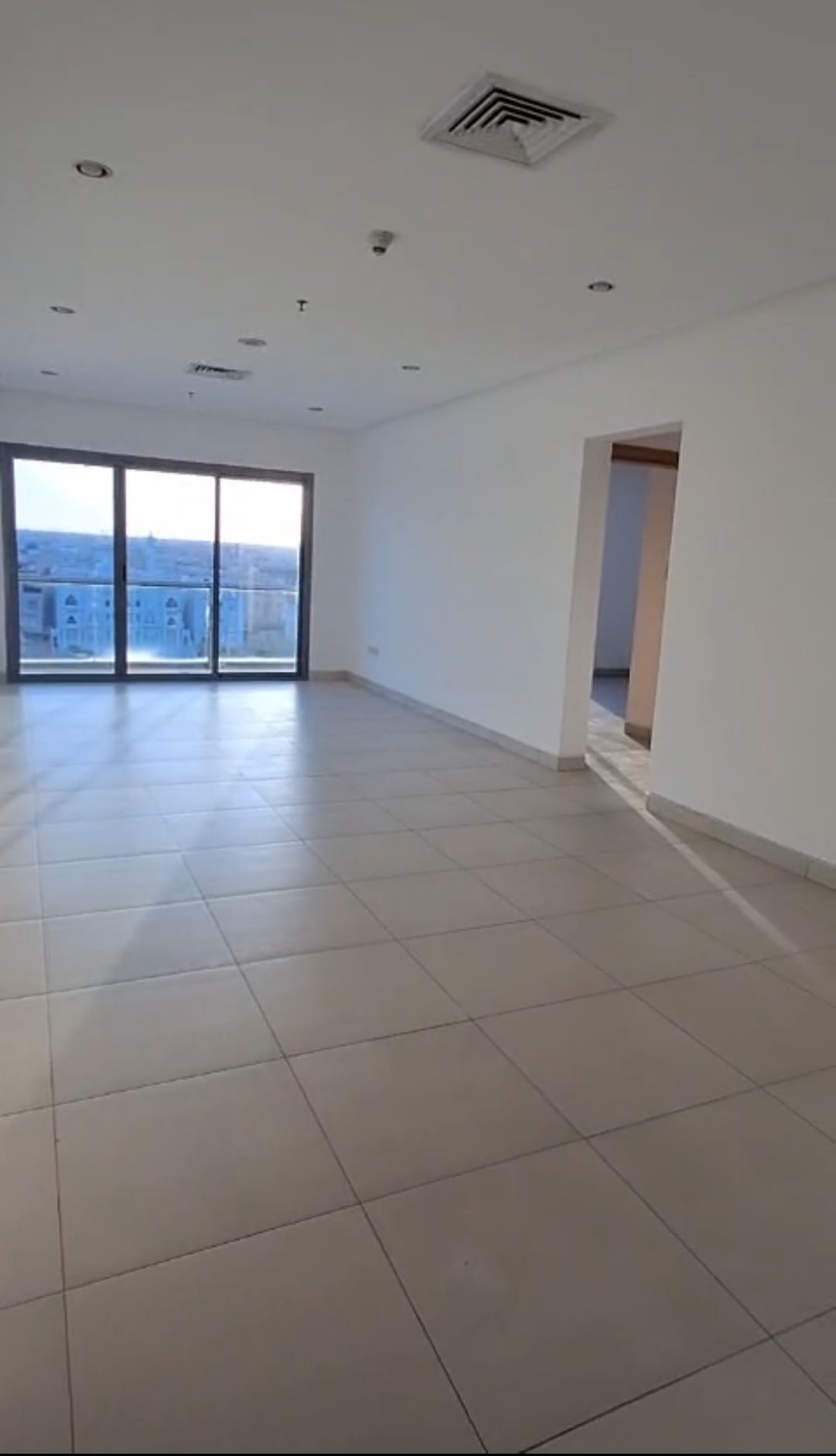 Photo 1: 2-bedroom apartment for rent in Fintas, Kuwait