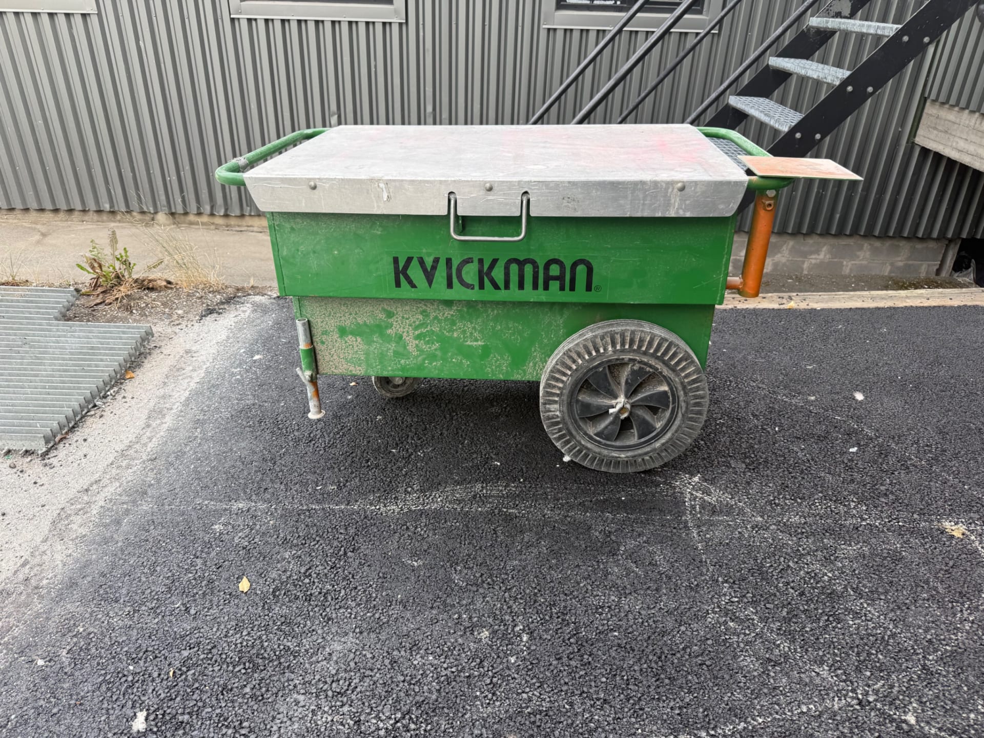 Kvickman arbetsvagn verktygsvagn med arbetsbänk och förvaring