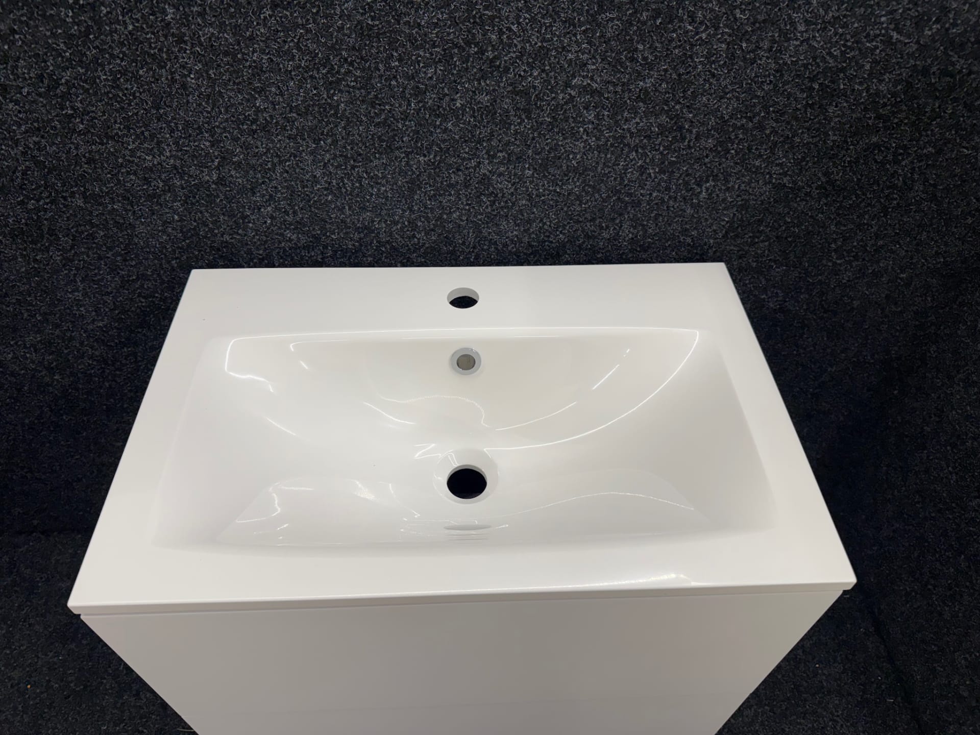 Alterna kommod med tvättställ 60 cm vit RSK 8846163 7780745 mindre skada