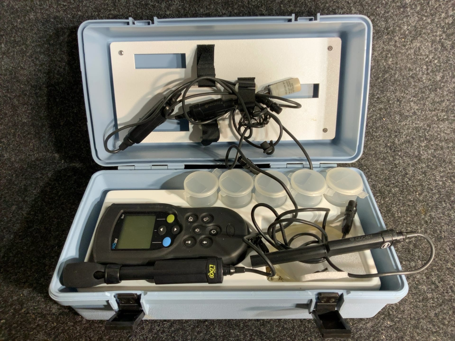 Hach HQ30D portabel vattenanalysator multimeter med givare och transportväska