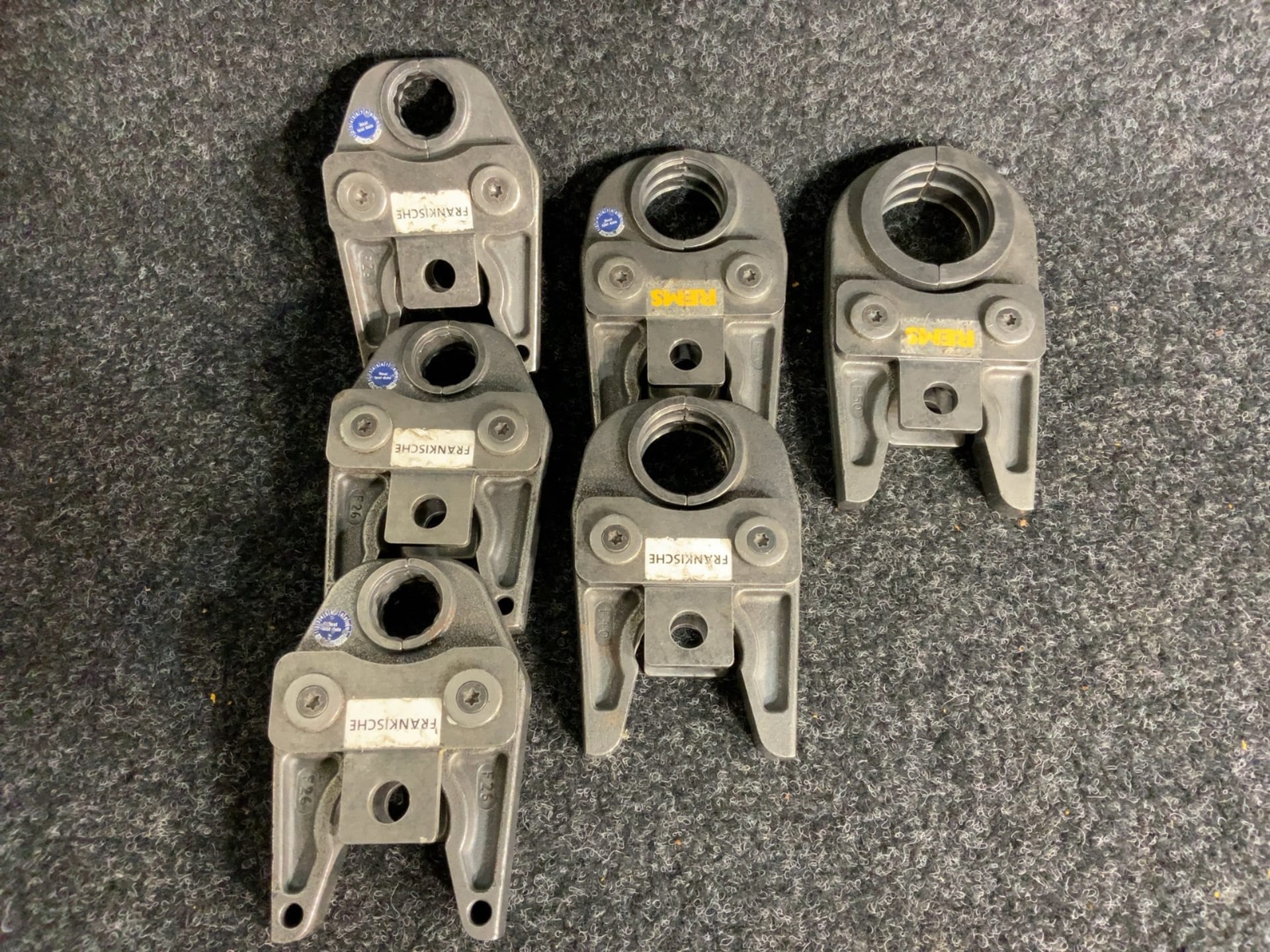 6 st F pressbackar FRÄNKISCHE & REMS ( 3st F26 ) ( 2st F40 ) ( 1st F50 )


