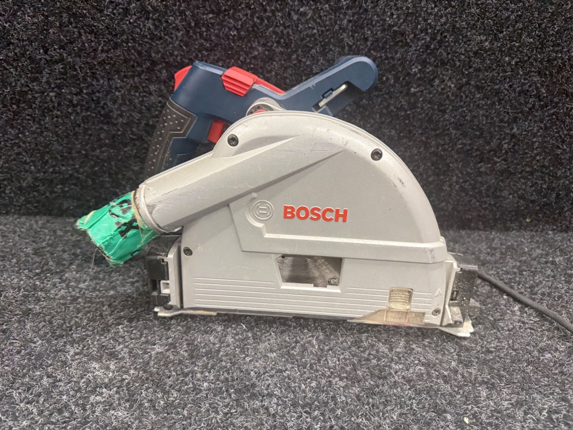 SÄNKSÅG BOSCH PROFESSIONAL GKT 55 GCE 1400W


