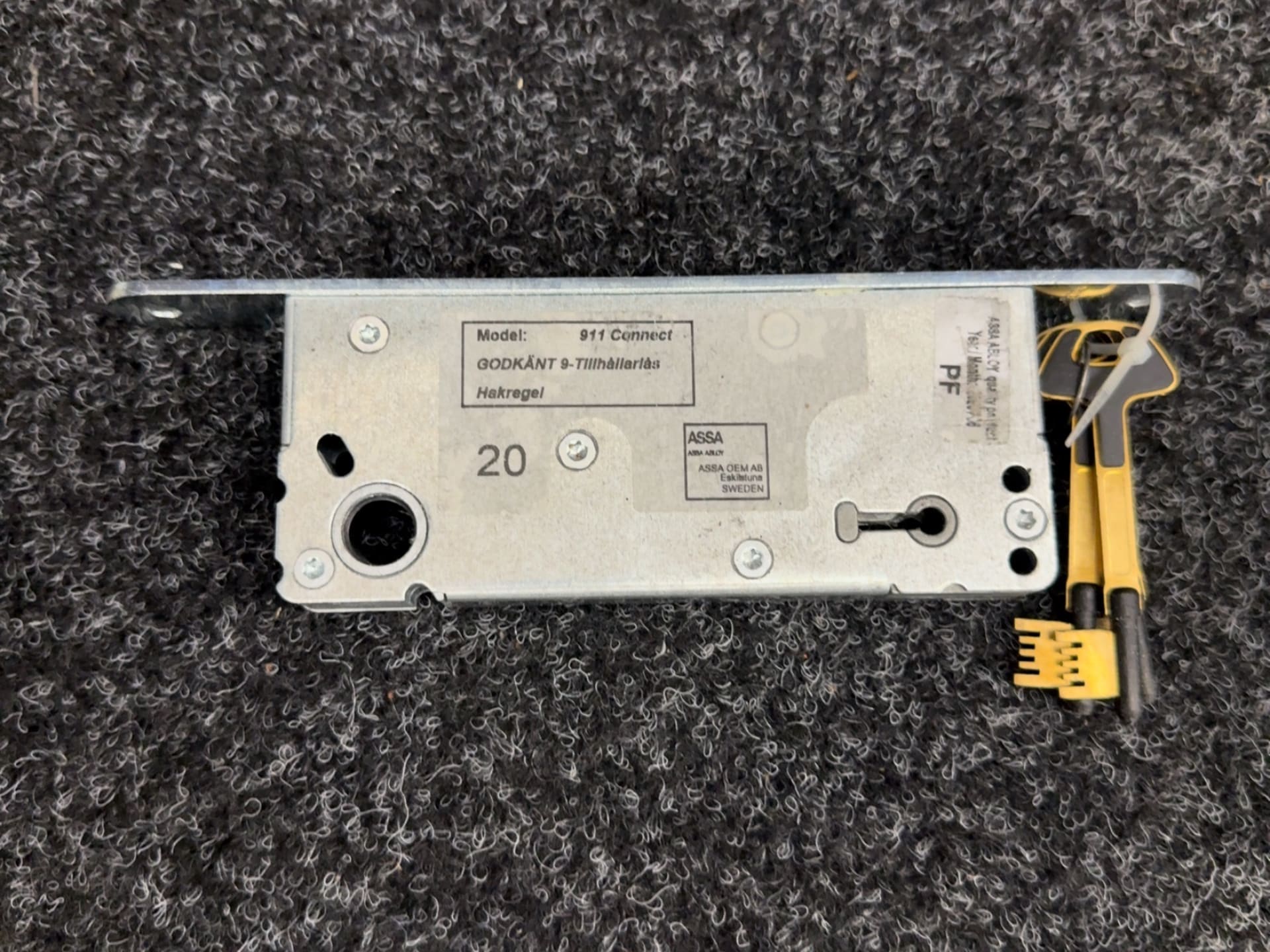 ASSA ABLOY 911 Connect låshus instickslås för dörr med 3 nycklar