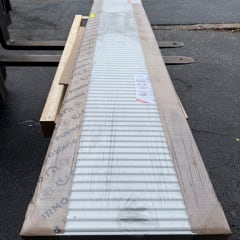 Thermopanel radiator typ 22, 600x3000mm med integrerad koppel