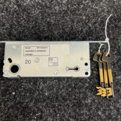 ASSA ABLOY 911 Connect låshus instickslås för dörr med 3 nycklar