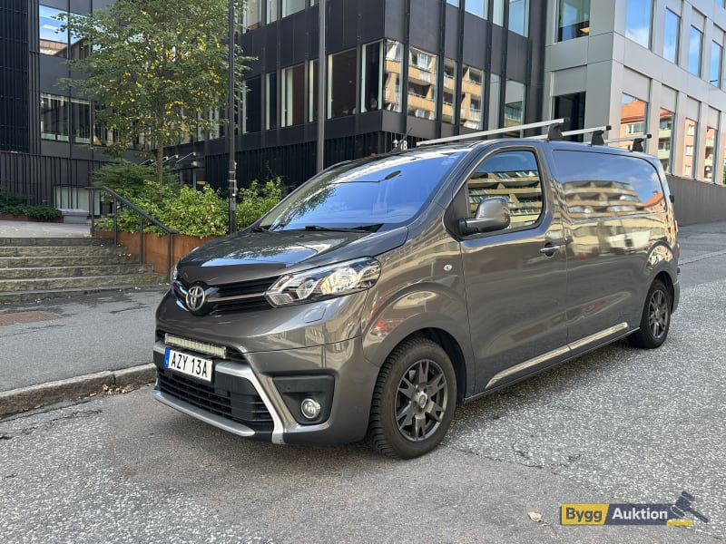 Toyota Proace 2.0 D 177 hk automat 2020 Ny-Kamrem-Värmare -Dragkrok -HUD Takräcke + inredning MOMS 