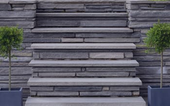 Slik rengjør du skifer utendørs