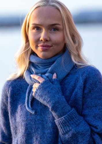 Basic By Bystrikk Bundle (Genser, Pulsvanter & Skjerf)