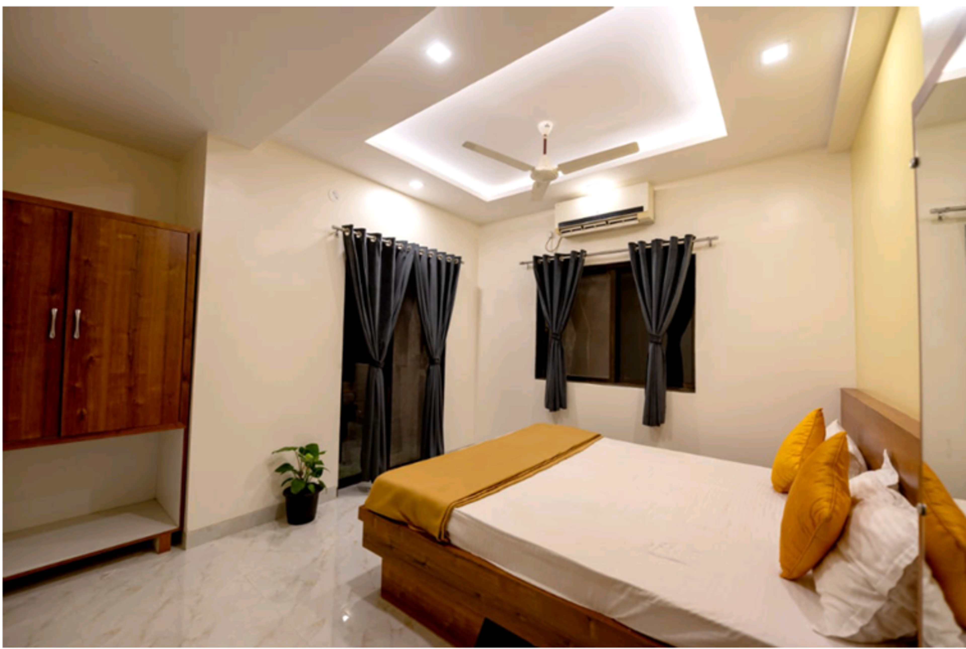 Lavish Escape Manor gallery image Caretaker Available in Near Mapro Garden, Mahabaleshwar