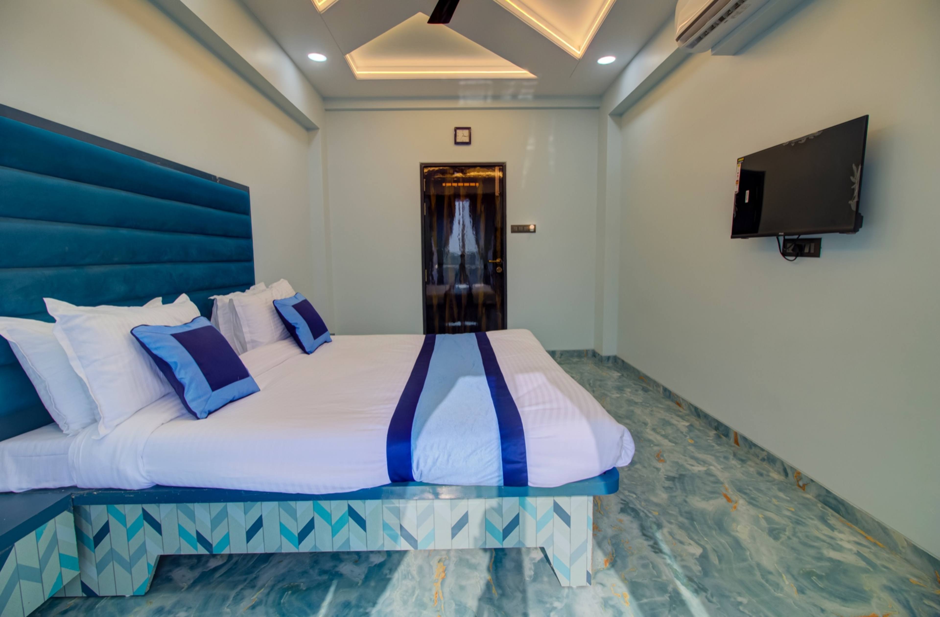 Valley View Manor gallery image Hot Water in Near Mapro Garden, Mahabaleshwar