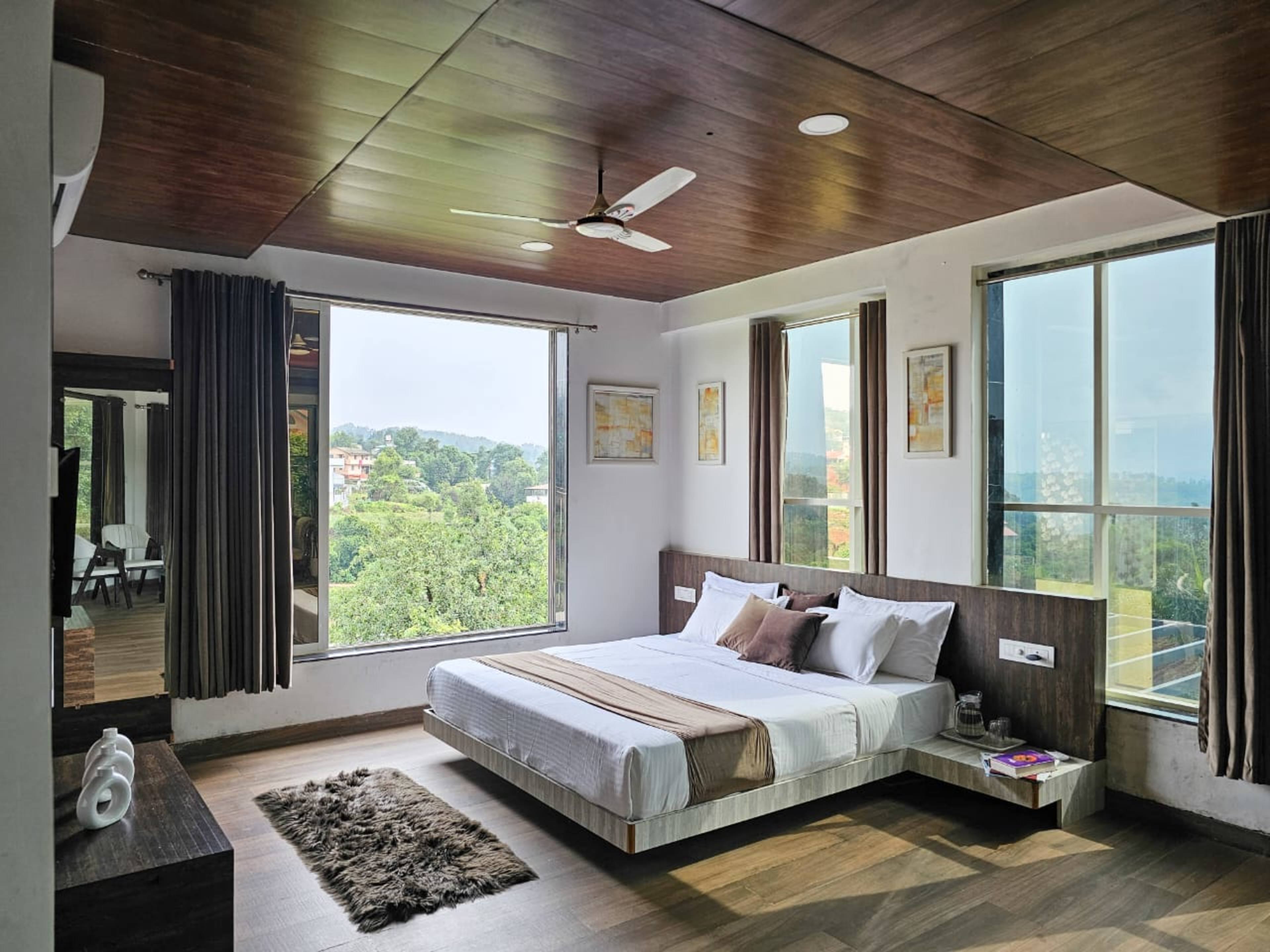Peaceful Nook Villa gallery image Large Private Pool in Bhilar, Mahabaleshwar