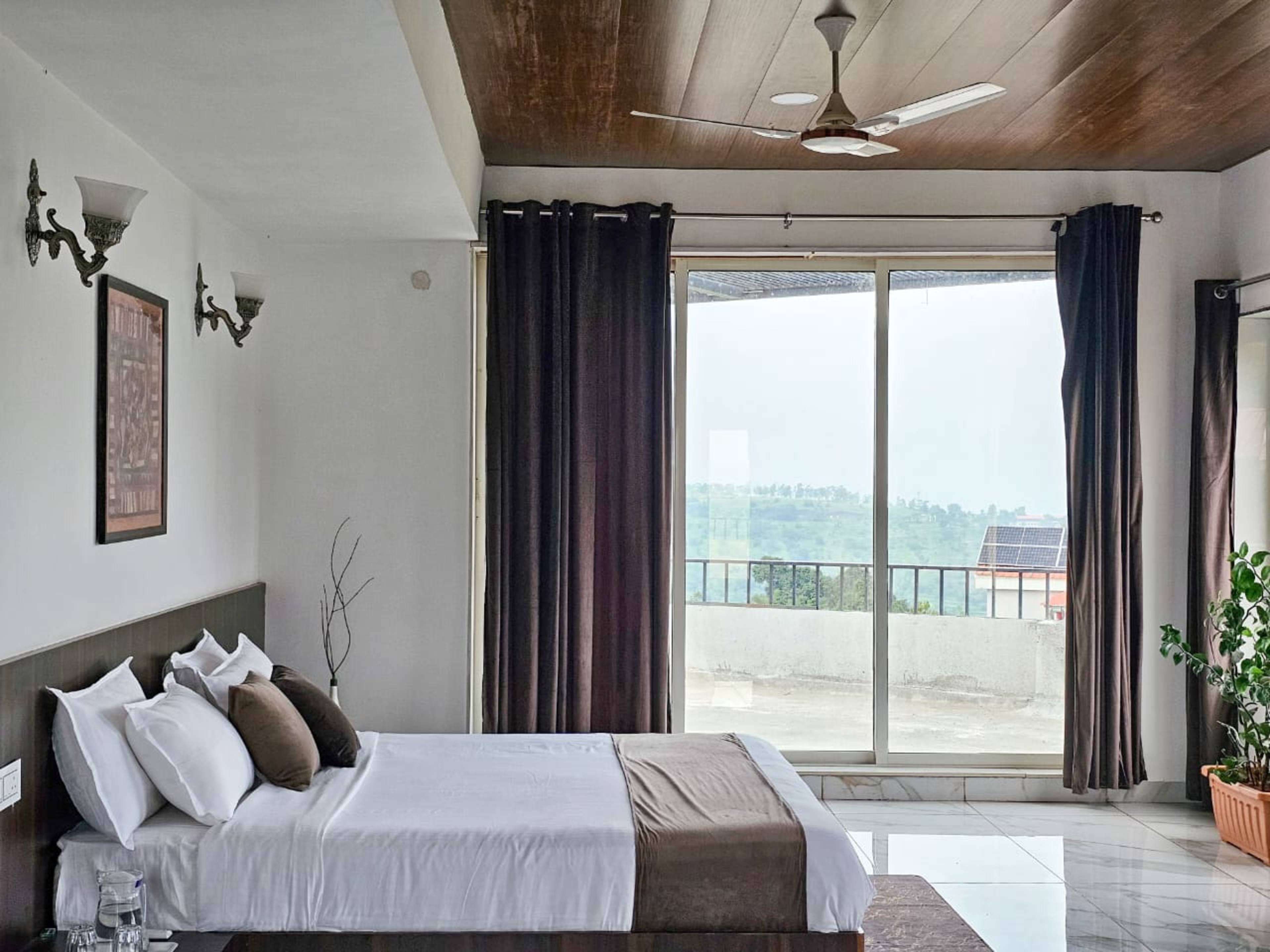 Peaceful Nook Villa gallery image Professional Cook in Bhilar, Mahabaleshwar